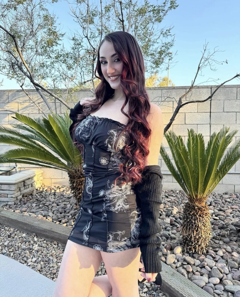 Doxy cam girl model premium adult creator gallery
