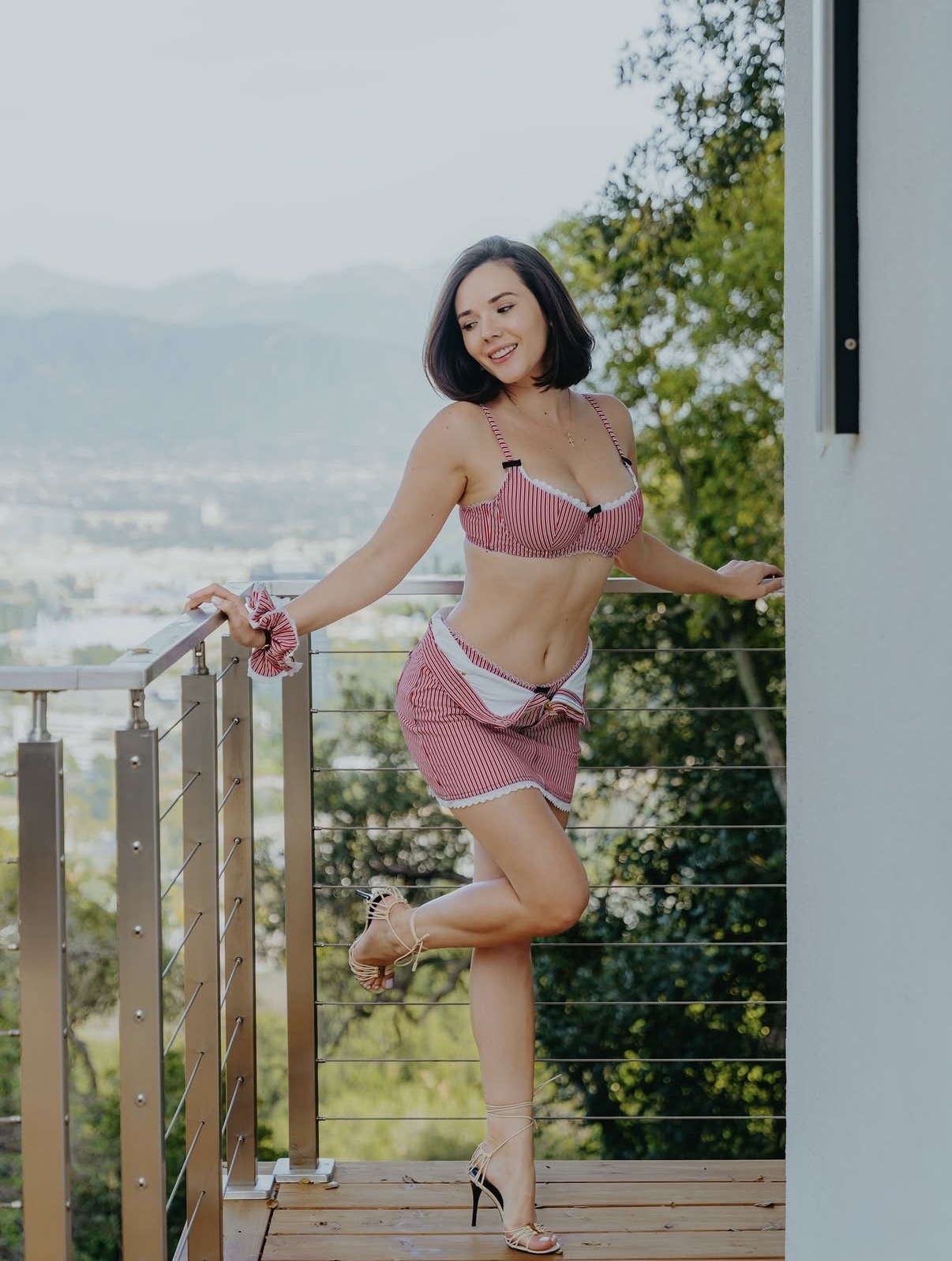 brunette porn actress photo